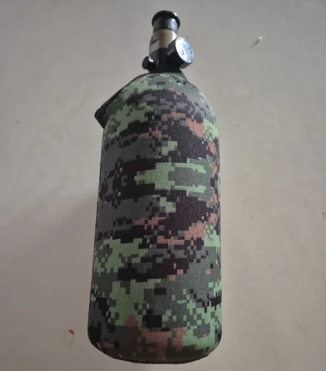 Capa de Neopreno para Garrafa 0,80L Camo Digi